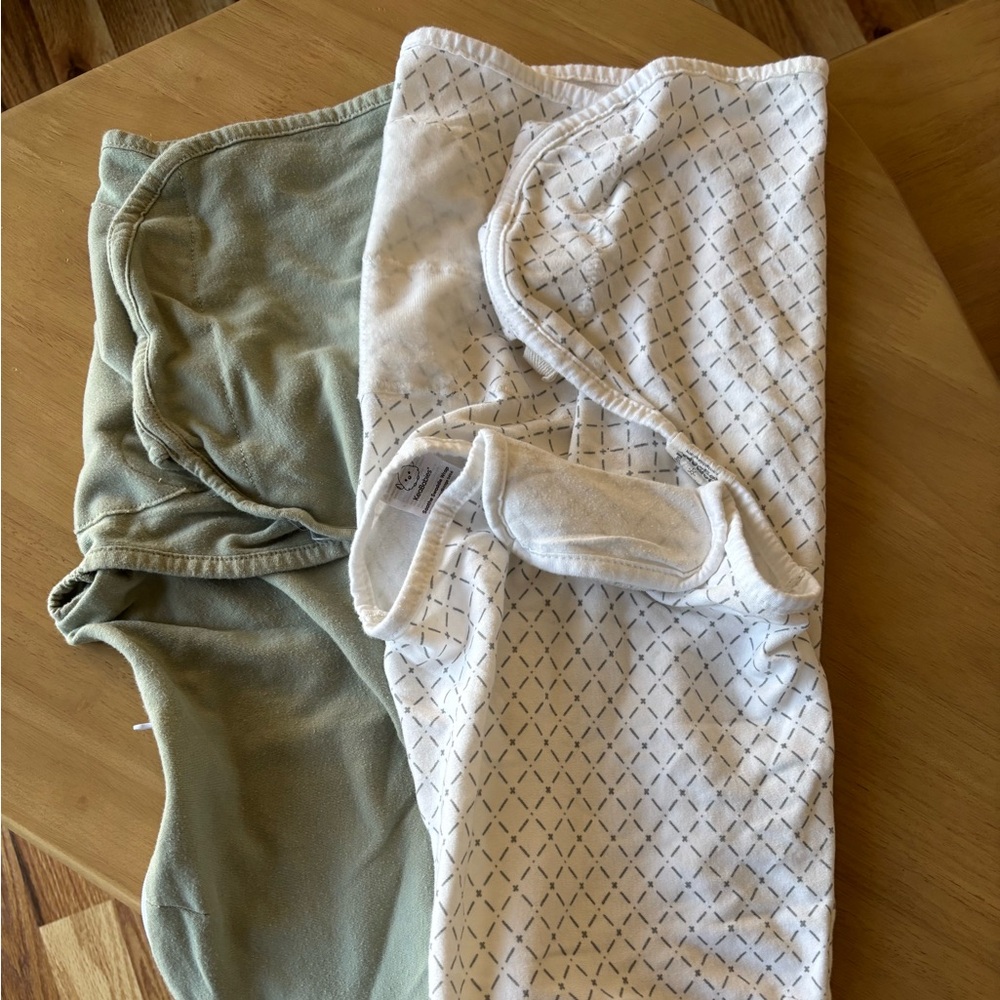White and Green Swaddle Set of 2